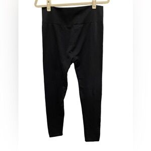 JW - Black textured leggings - size L/XL